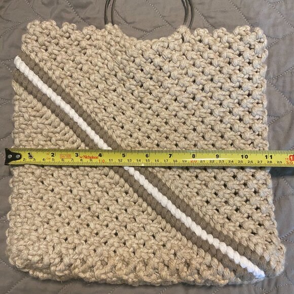 Beautiful handmade Natural fiber Handbag - Picture 2 of 5